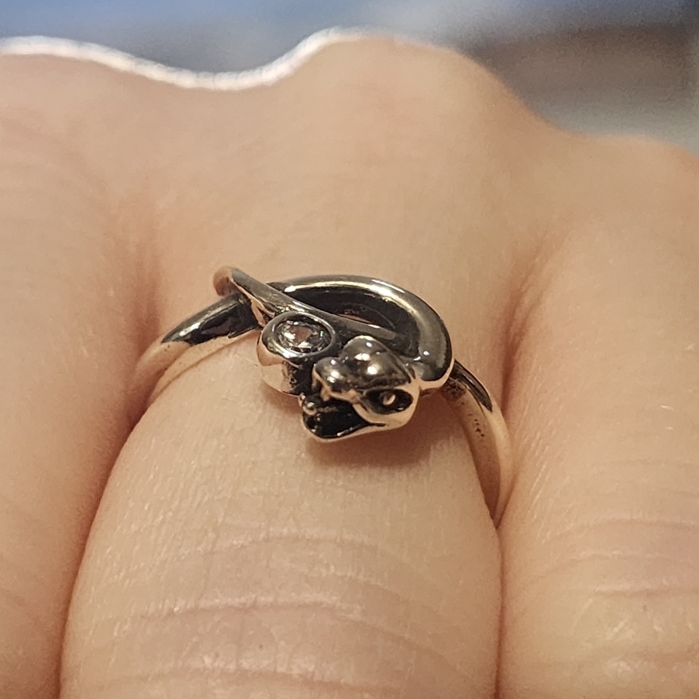 Fragrant Jewels Ring